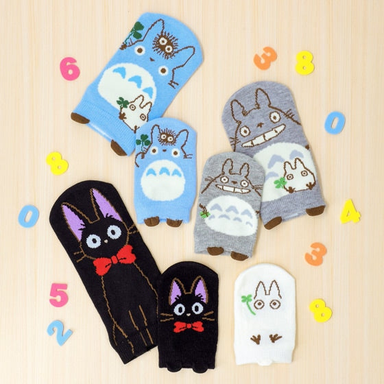 [Studio Ghibli] Kiki's Delivery Service Jiji Puppet Socks 090 23-25cm (Black)