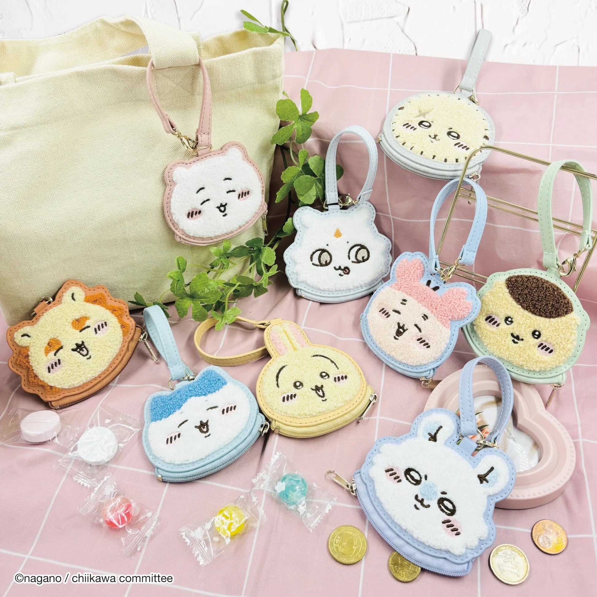 Face Chestnut Mini Pouch Momonga – Chiikawa - Otaku Collectives