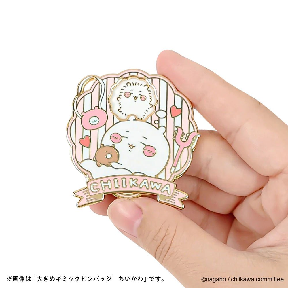 Large Gimmick Pin Badge Hachiware – Chiikawa - Otaku Collectives