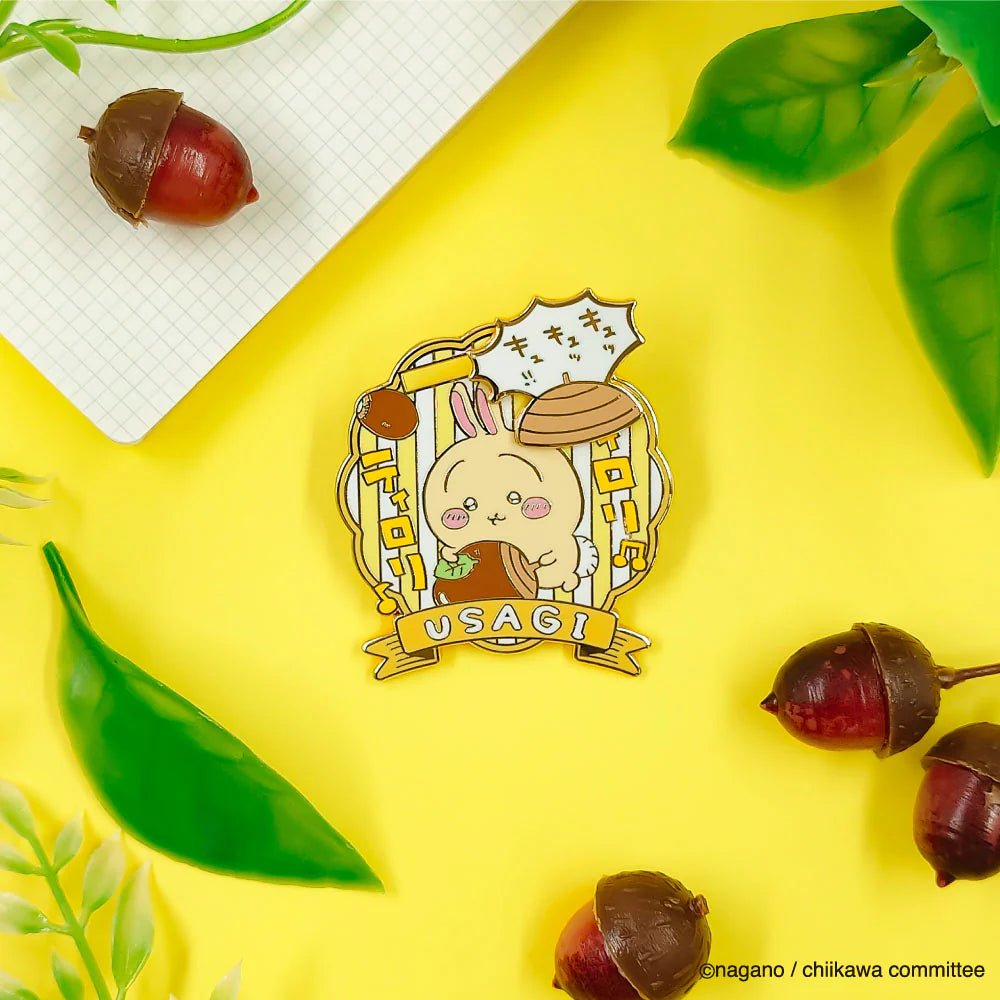 Large Gimmick Pin Badge Hachiware – Usagi - Otaku Collectives